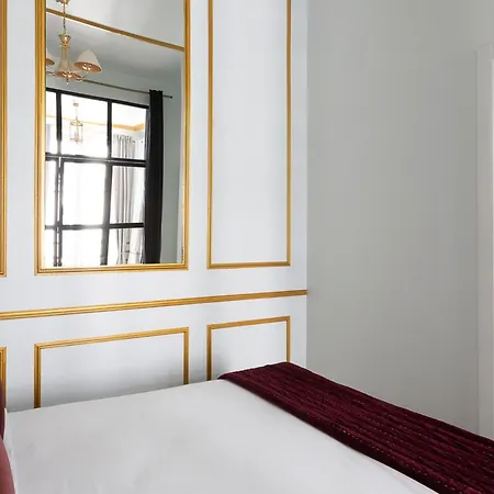 Luxury 2 Bedroom 2 Bathroom - Louvre *
