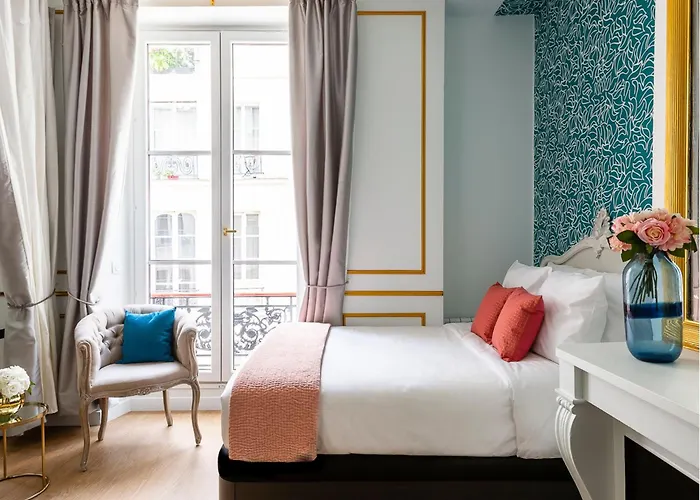 Luxury 2 Bedroom 2 Bathroom - Louvre